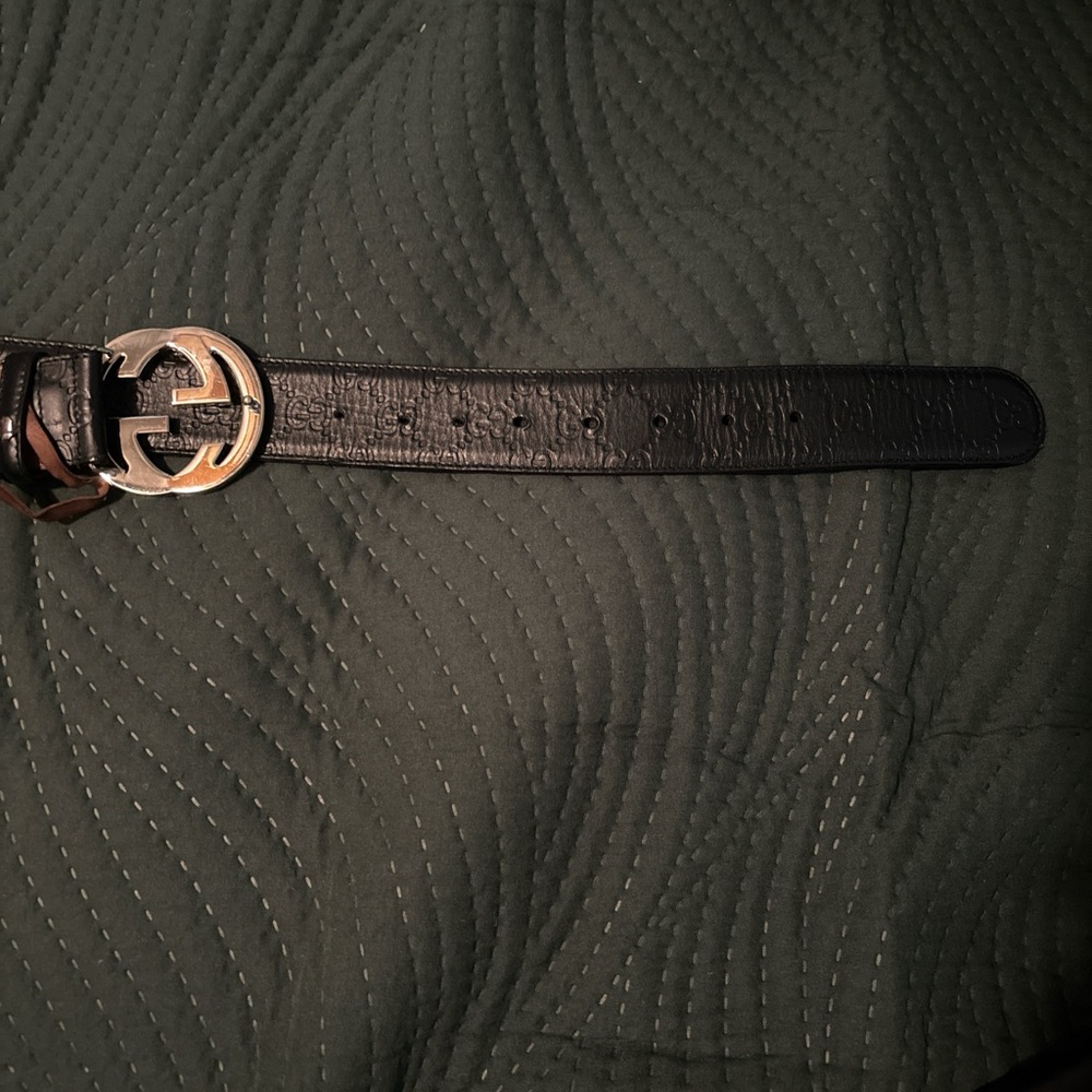 Black gucci belt size 32-36